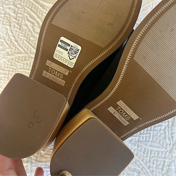 Toms Leila Tassel Mule - Picture 3 of 12